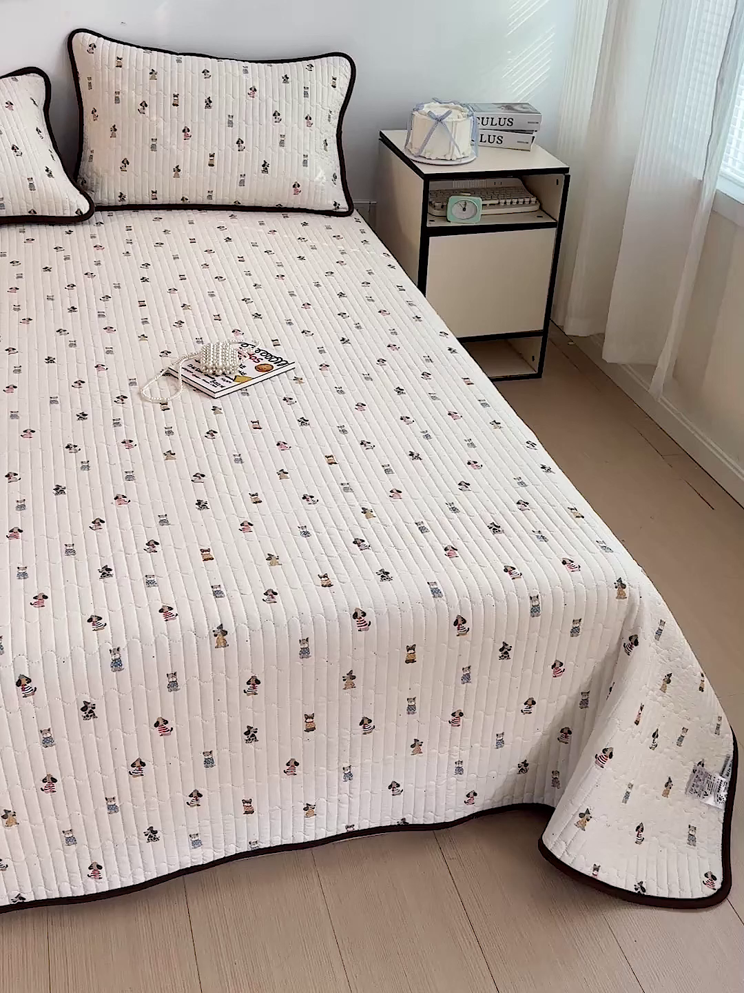 91家纺网 家纺一手货源 找家纺 金梦拉家纺 2025新款A类加厚棉绒牛奶绒床盖系列三件套 萌趣