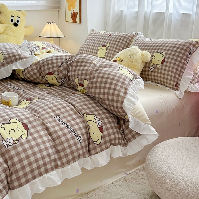 91家纺网 家纺一手货源 找家纺 玉元坊 2025新款全棉纯棉帕恰狗和布丁狗白花边款四件套 可可布丁狗-白花边款