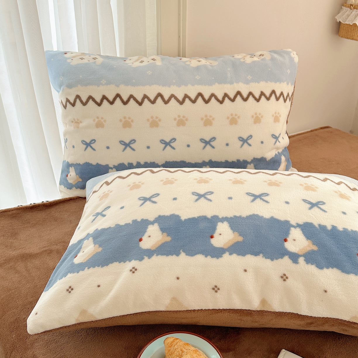 91家纺网 家纺一手货源 找家纺 桃子家居 2025新款A类ins圣诞新年费尔岛秋冬限定款加厚牛奶绒系列四件套 绒-费尔岛小狗