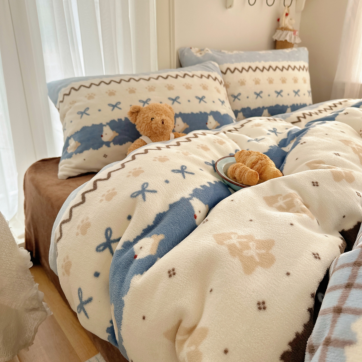 91家纺网 家纺一手货源 找家纺 桃子家居 2025新款A类ins圣诞新年费尔岛秋冬限定款加厚牛奶绒系列四件套 绒-费尔岛小狗