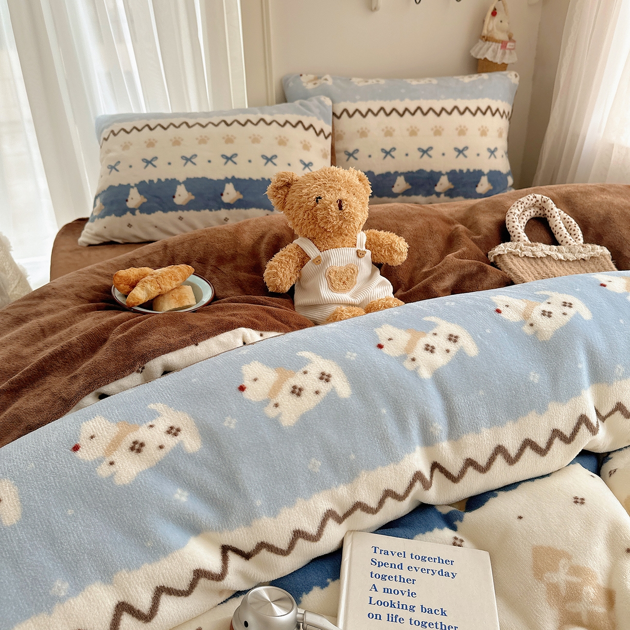 91家纺网 家纺一手货源 找家纺 桃子家居 2025新款A类ins圣诞新年费尔岛秋冬限定款加厚牛奶绒系列四件套 绒-费尔岛小狗