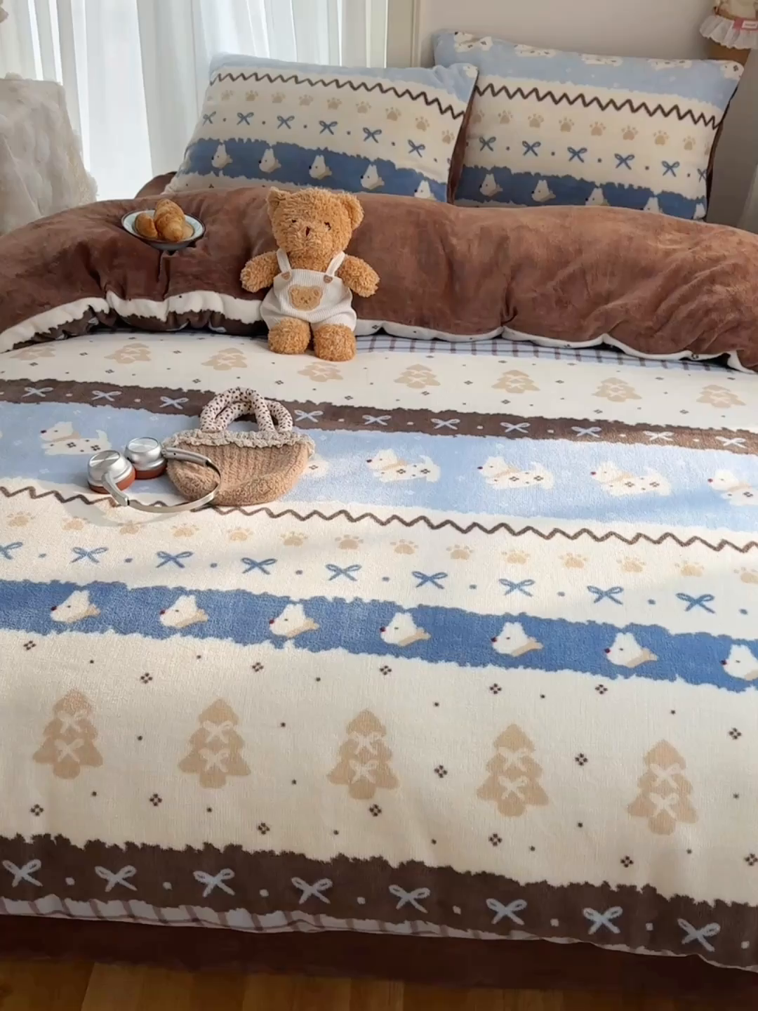 91家纺网 家纺一手货源 找家纺 桃子家居 2025新款A类ins圣诞新年费尔岛秋冬限定款加厚牛奶绒系列四件套 绒-费尔岛小狗