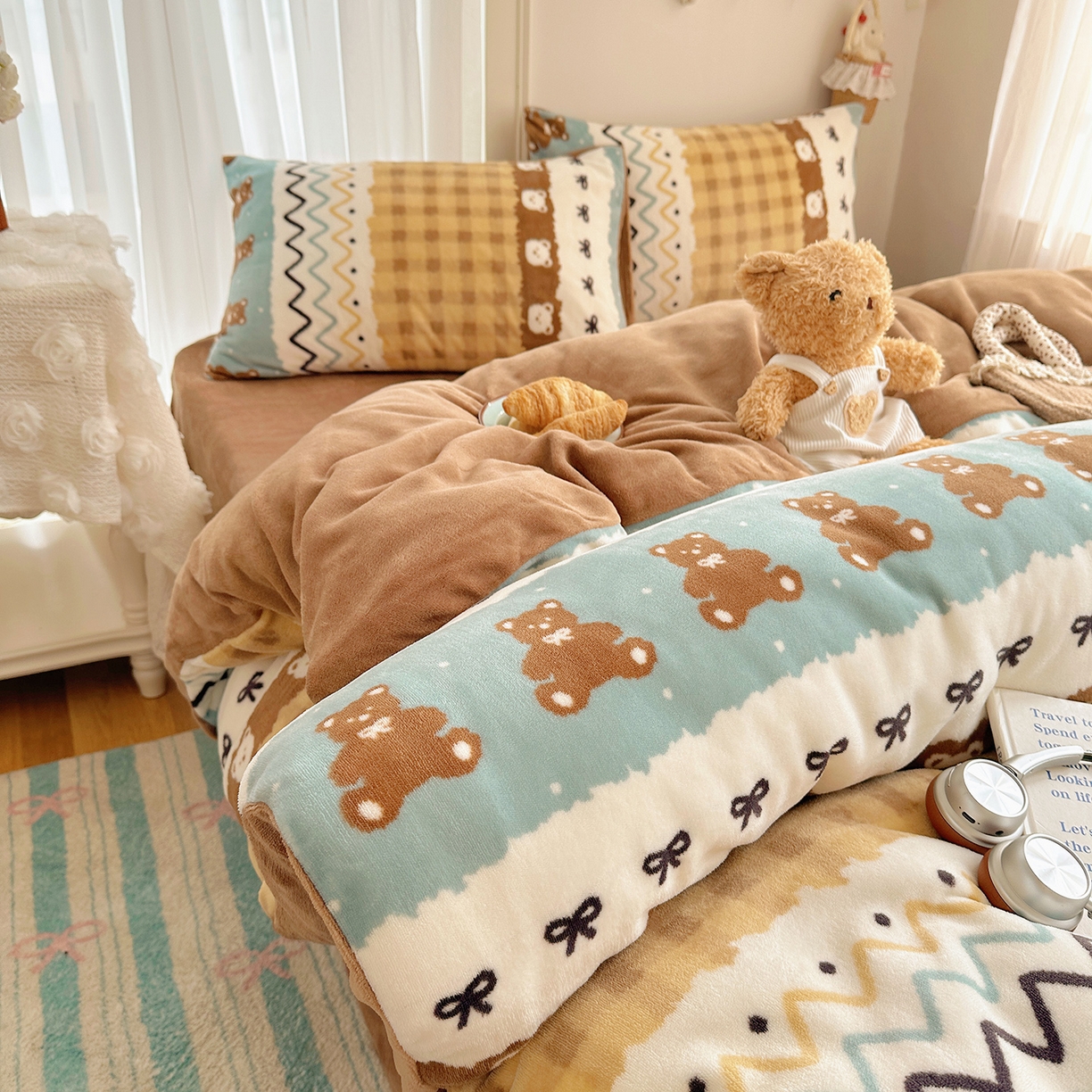 91家纺网 家纺一手货源 找家纺 桃子家居 2025新款A类ins圣诞新年费尔岛秋冬限定款加厚牛奶绒系列四件套 绒-费尔岛小熊