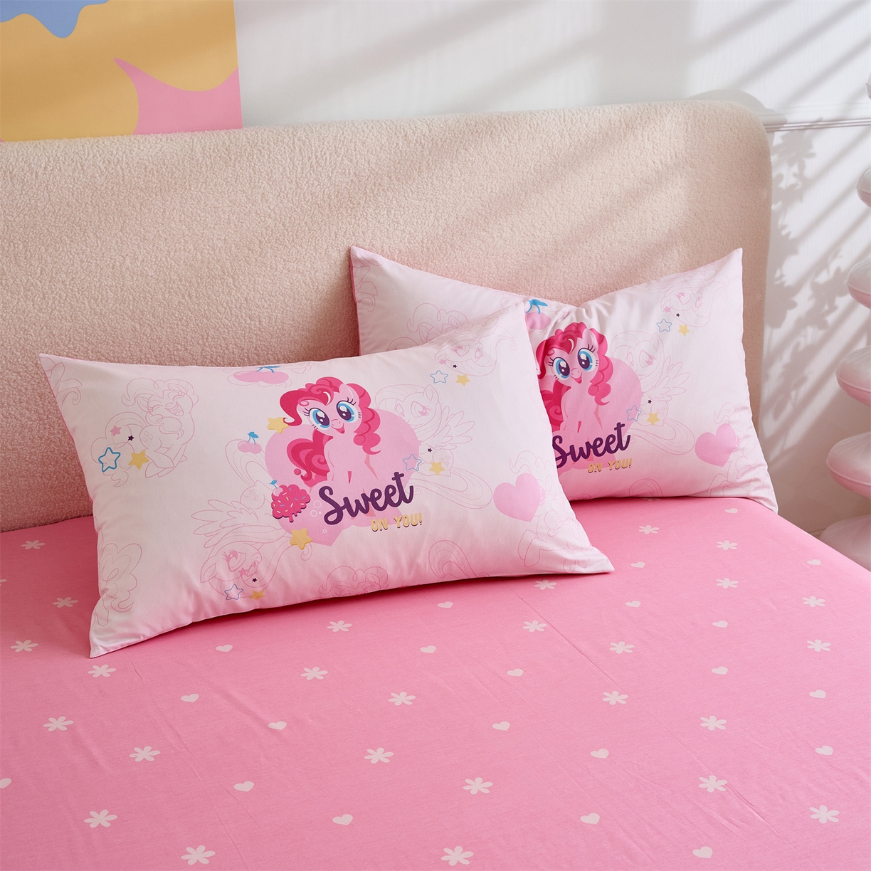 91家纺网 家纺一手货源 找家纺 百利卡通（原迪士尼家纺） 2025新款小马宝莉全棉纯棉数码印花圆网四件套 开心碧琪