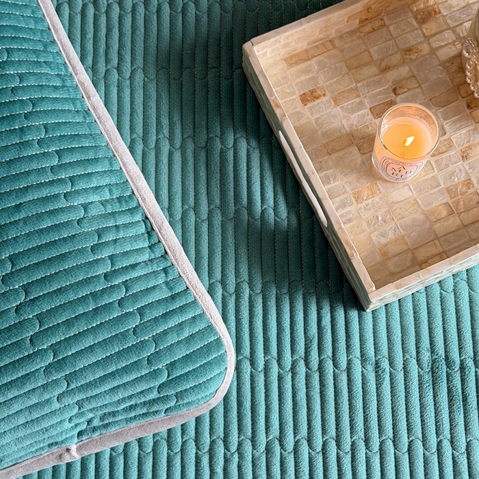 91家纺网 家纺一手货源 找家纺 鑫喜莱家纺 2025新款宝宝绒纯色床盖单件床褥垫软床垫床盖三件套 孔雀绿