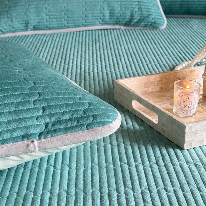 91家纺网 家纺一手货源 找家纺 鑫喜莱家纺 2025新款宝宝绒纯色床盖单件床褥垫软床垫床盖三件套 孔雀绿