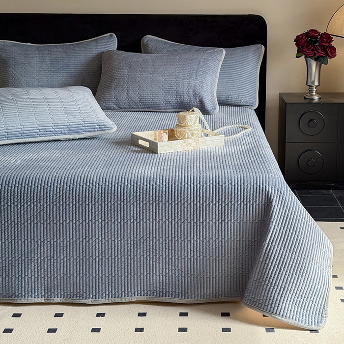 鑫喜莱家纺 2025新款宝宝绒纯色床盖单件床褥垫软床垫床盖三件套 高级灰