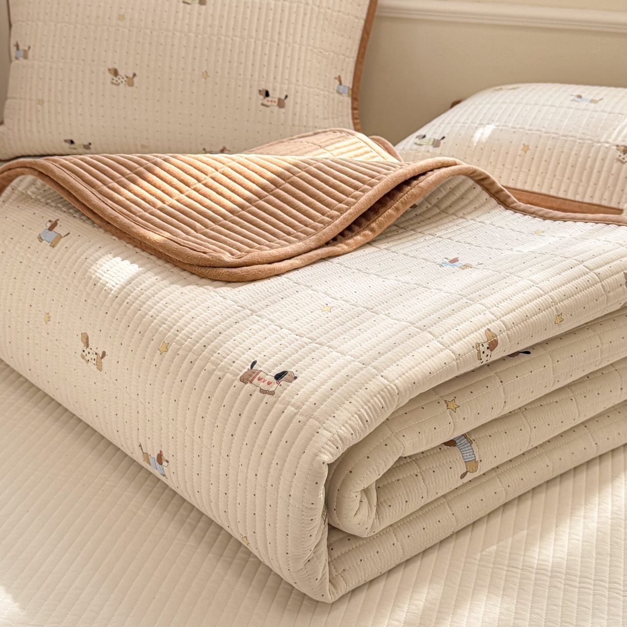 91家纺网 家纺一手货源 找家纺 （总）简宜家居（朝初家纺） 2025新款A面100%全棉B面宝宝绒棉绒包边床盖正反两用