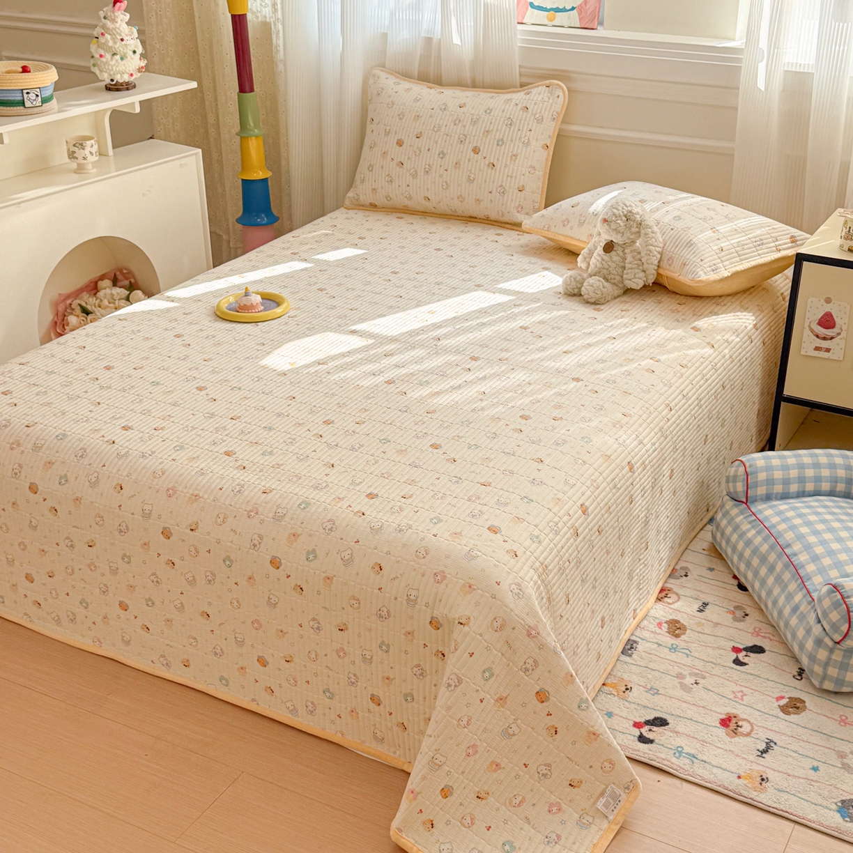 91家纺网 家纺一手货源 找家纺 简宜家居（朝初家纺） 2025新款A面100%全棉B面宝宝绒棉绒包边床盖正反两用 暖黄喵梦