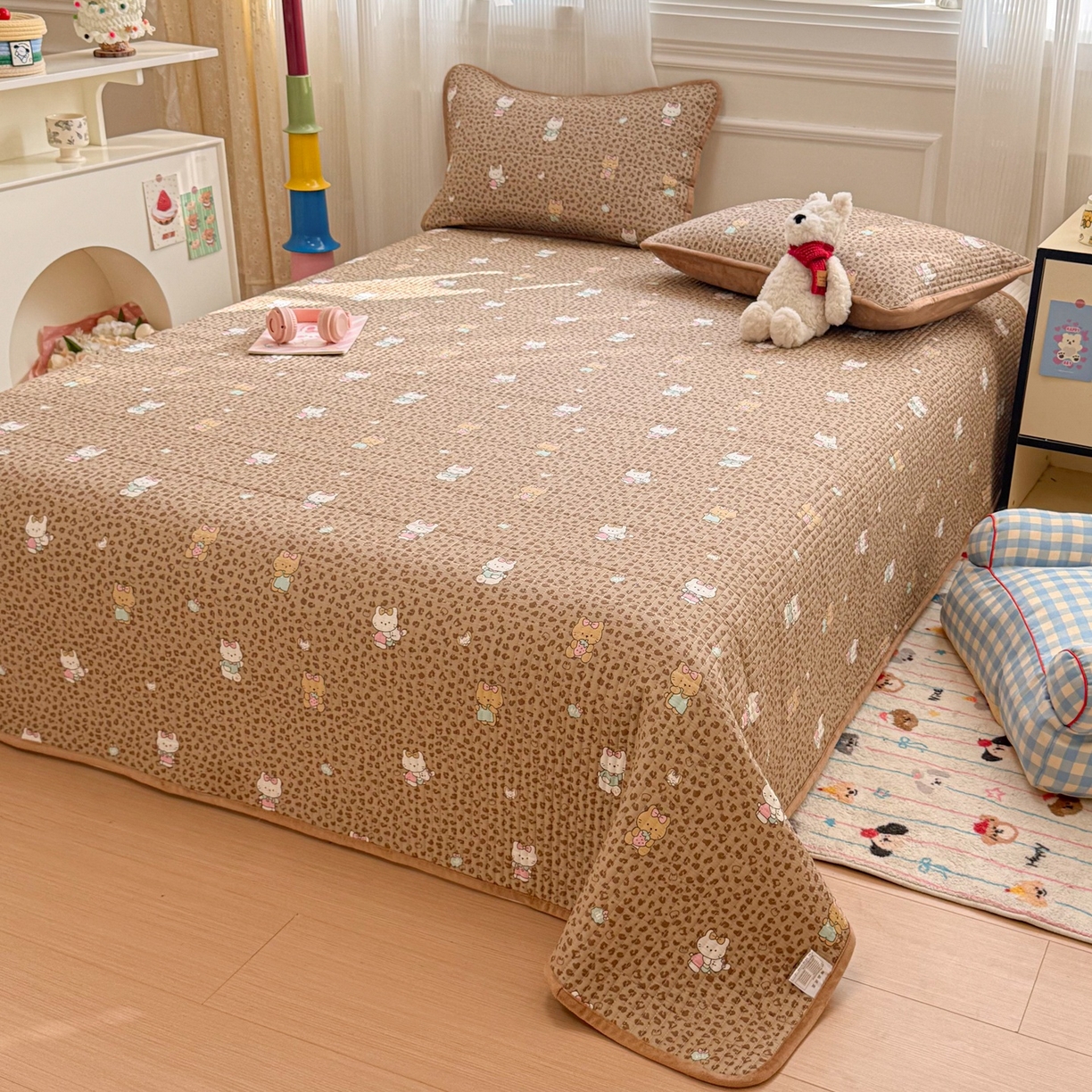 91家纺网 家纺一手货源 找家纺 简宜家居（朝初家纺） 2025新款A面100%全棉B面宝宝绒棉绒包边床盖正反两用 豹纹-咖