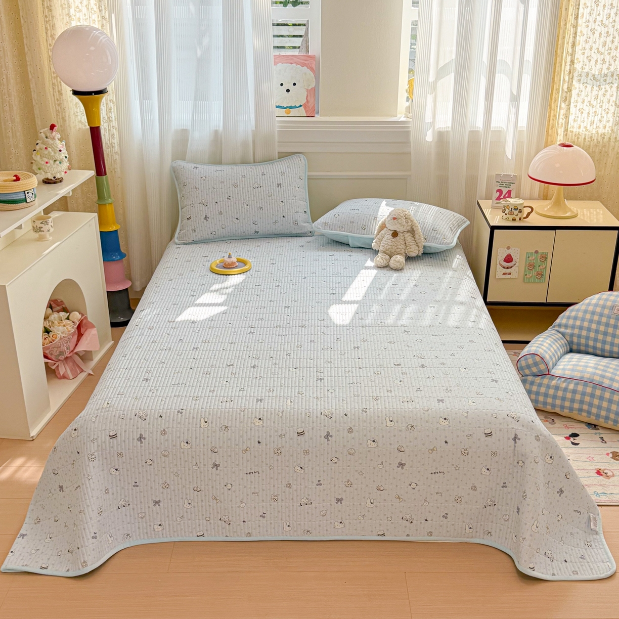 91家纺网 家纺一手货源 找家纺 简宜家居（朝初家纺） 2025新款A面100%全棉B面宝宝绒棉绒包边床盖正反两用 贝壳猫猫