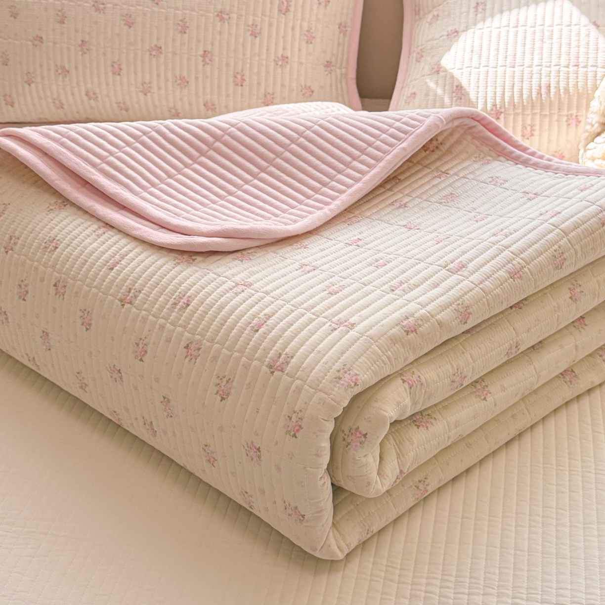 简宜家居（朝初家纺） 2025新款A面100%全棉B面宝宝绒棉绒包边床盖正反两用 粉蕊花
