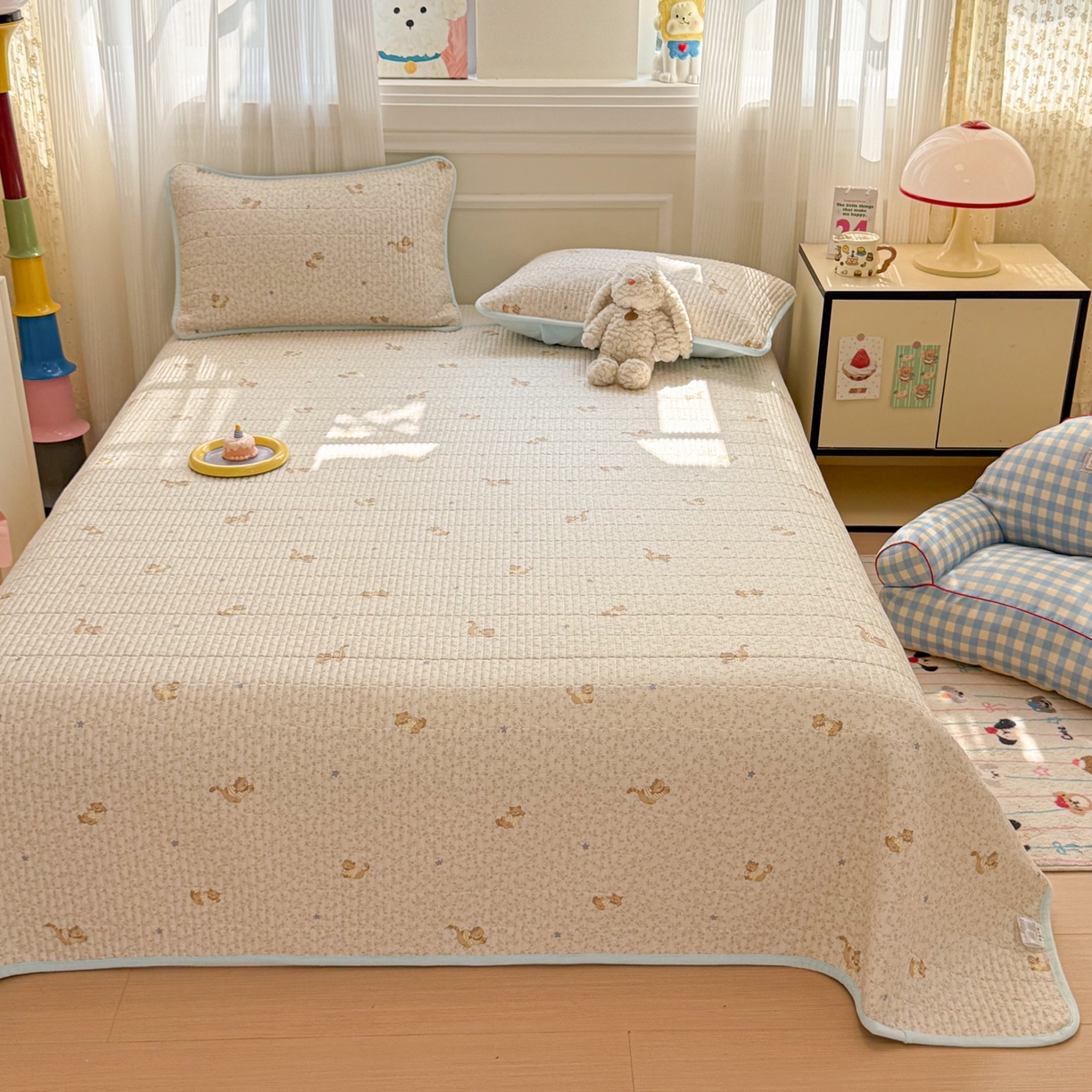 91家纺网 家纺一手货源 找家纺 简宜家居（朝初家纺） 2025新款A面100%全棉B面宝宝绒棉绒包边床盖正反两用 蓝花兔