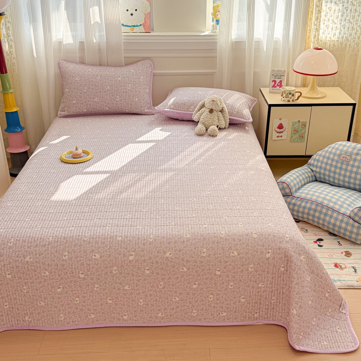 91家纺网 家纺一手货源 找家纺 简宜家居（朝初家纺） 2025新款A面100%全棉B面宝宝绒棉绒包边床盖正反两用 紫绒花兔