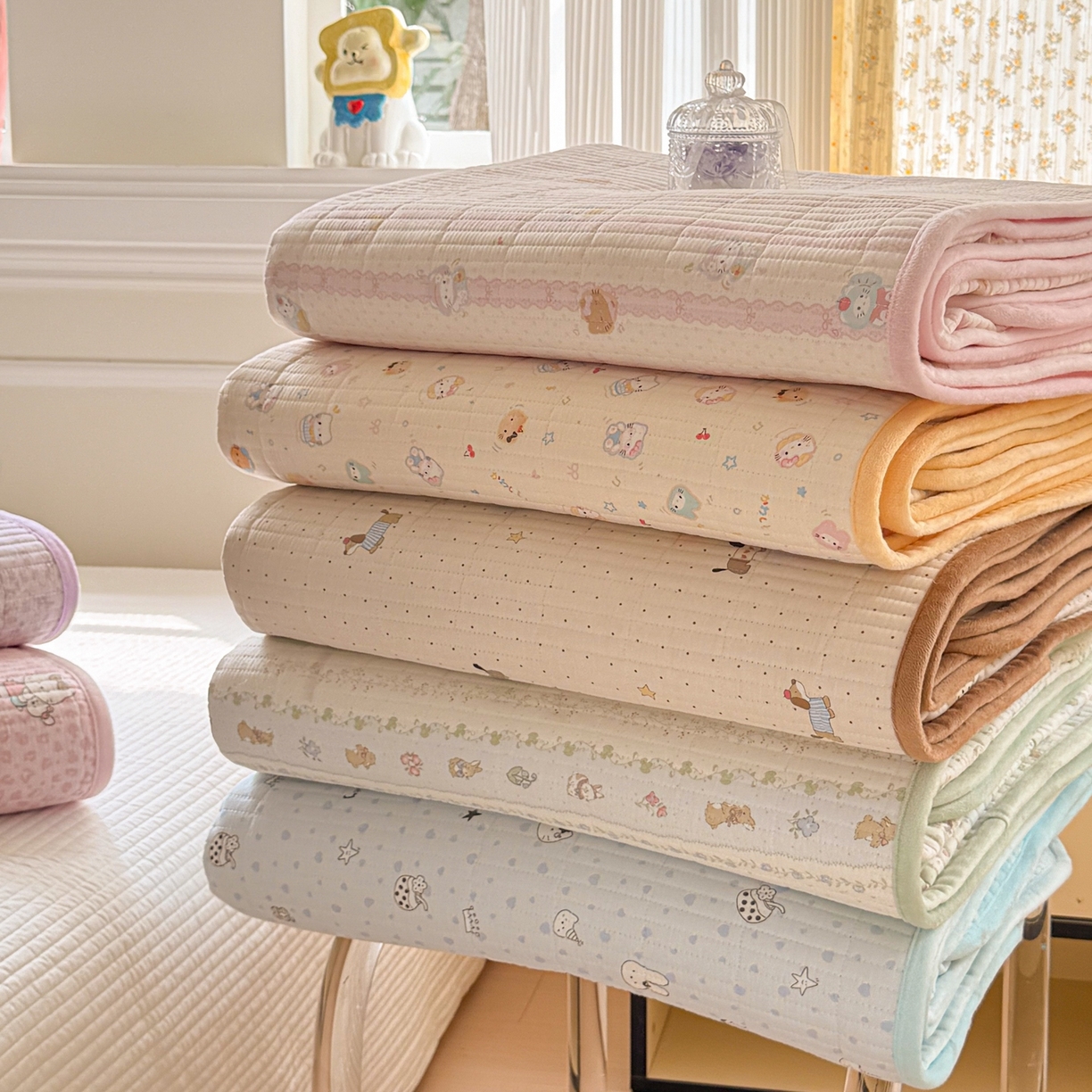 91家纺网 家纺一手货源 找家纺 简宜家居（朝初家纺） 2025新款A面100%全棉B面宝宝绒棉绒包边床盖正反两用 组合图仅供展示不可下单