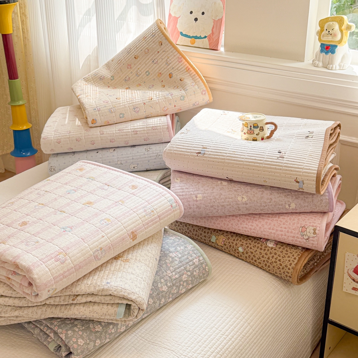 91家纺网 家纺一手货源 找家纺 简宜家居（朝初家纺） 2025新款A面100%全棉B面宝宝绒棉绒包边床盖正反两用 组合图仅供展示不可下单