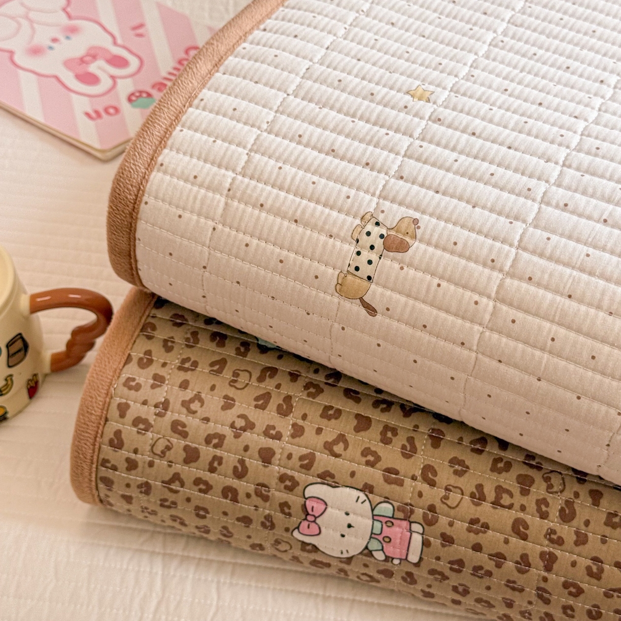 91家纺网 家纺一手货源 找家纺 简宜家居（朝初家纺） 2025新款A面100%全棉B面宝宝绒棉绒包边床盖正反两用 组合图仅供展示不可下单