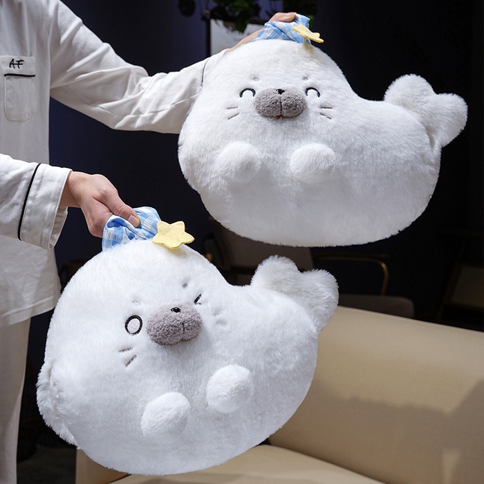 91家纺网 家纺一手货源 找家纺 （总）仟亿莱 2025新款萌萌海豹三用抱枕毯