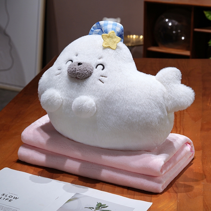 91家纺网 家纺一手货源 找家纺 （总）仟亿莱 2025新款萌萌海豹三用抱枕毯