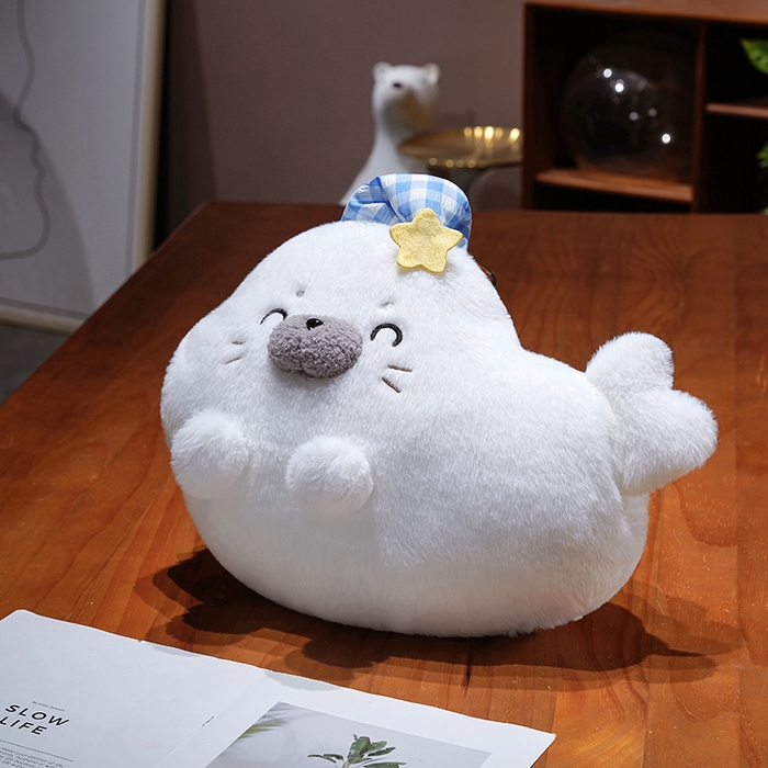 91家纺网 家纺一手货源 找家纺 仟亿莱 2025新款萌萌海豹三用抱枕毯 三用笑眼海豹