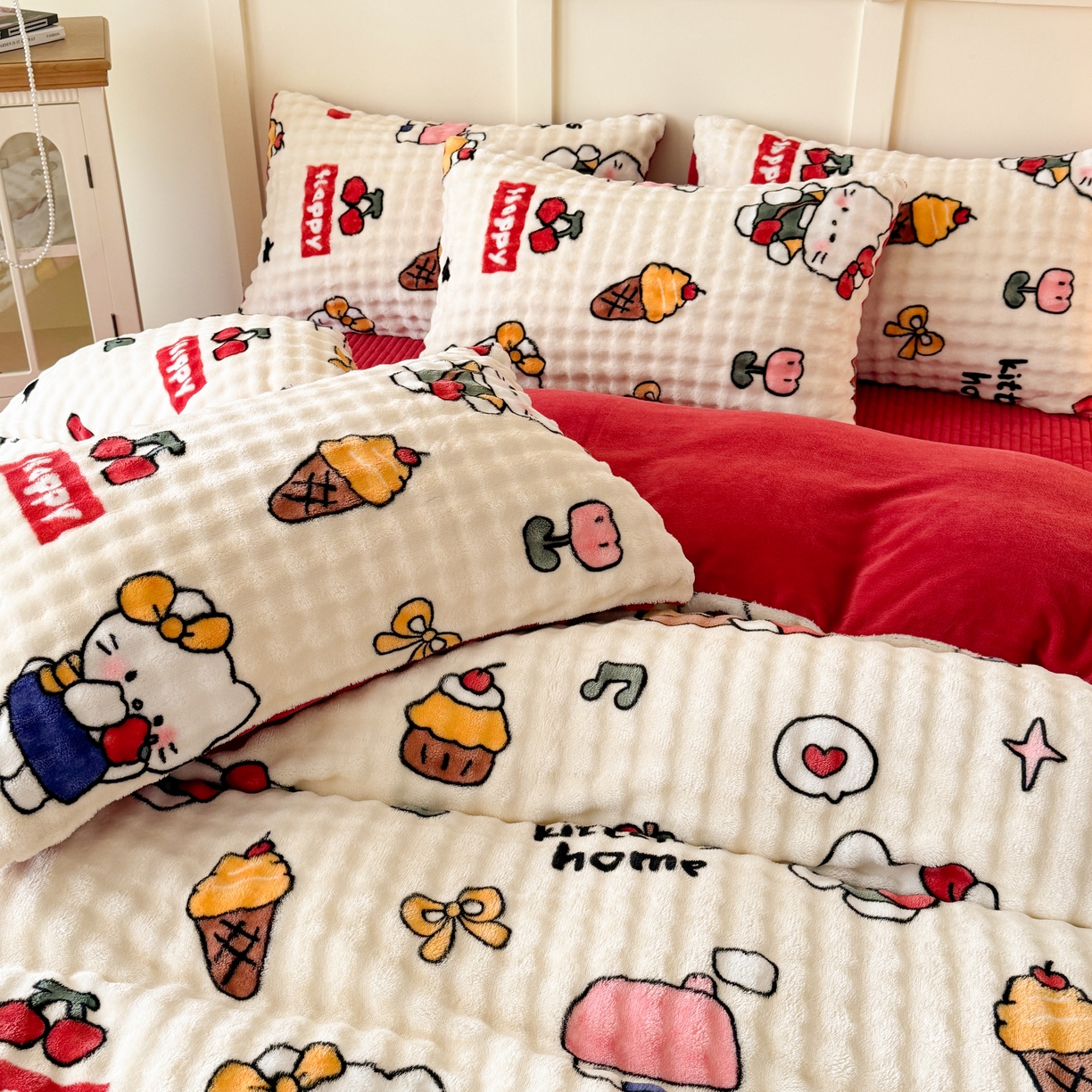 91家纺网 家纺一手货源 找家纺 （总）梦纤绒 2025新款牛奶绒泡泡床盖款四件套