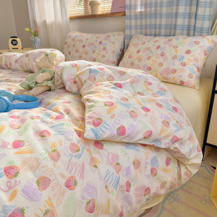 91家纺网 家纺一手货源 找家纺 曼之夏 2025新款全棉纯棉双层印花四件套 缤纷草莓