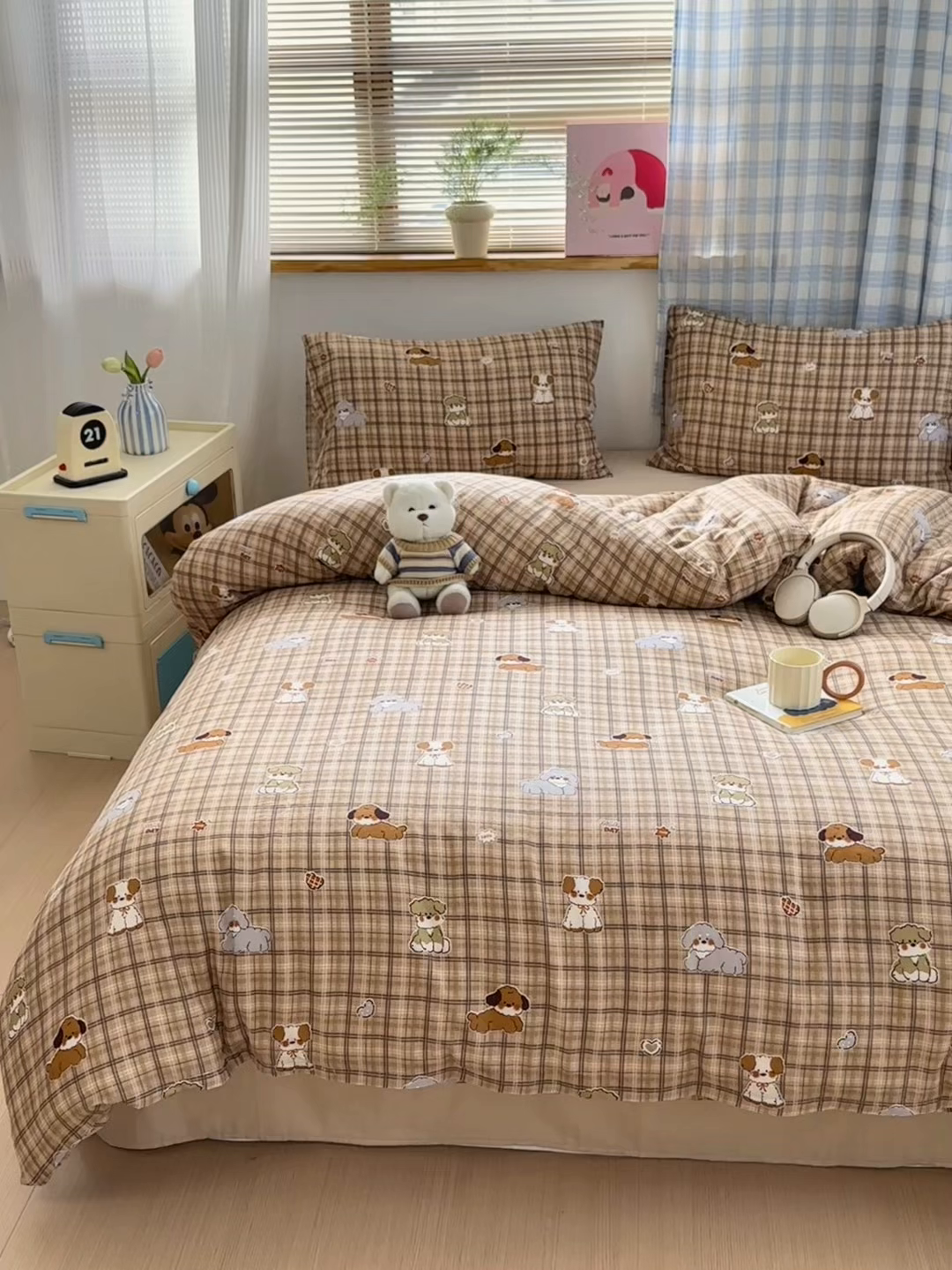 91家纺网 家纺一手货源 找家纺 曼之夏 2025新款全棉纯棉双层印花四件套 哈哈狗