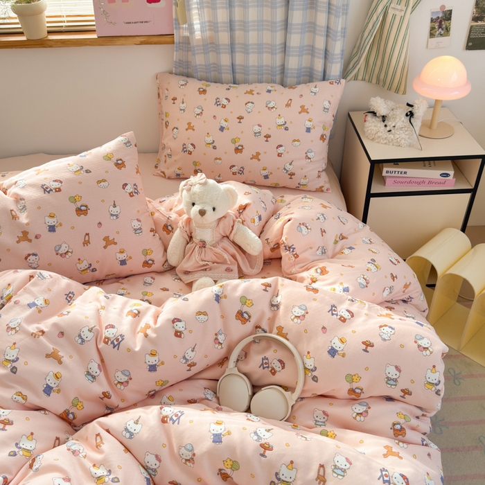 91家纺网 家纺一手货源 找家纺 曼之夏 2025新款全棉纯棉双层印花四件套 快乐凯蒂