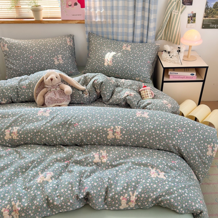 91家纺网 家纺一手货源 找家纺 曼之夏 2025新款全棉纯棉双层印花四件套 萌萌兔