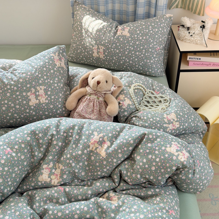 91家纺网 家纺一手货源 找家纺 曼之夏 2025新款全棉纯棉双层印花四件套 萌萌兔