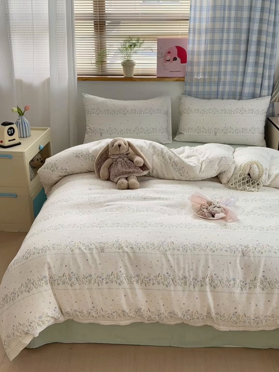 91家纺网 家纺一手货源 找家纺 曼之夏 2025新款全棉纯棉双层印花四件套 陌上花开