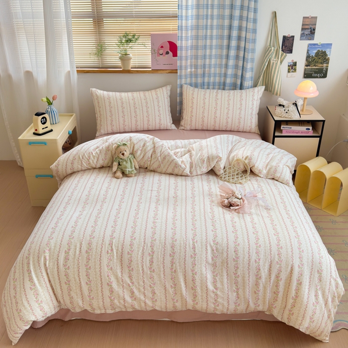 91家纺网 家纺一手货源 找家纺 曼之夏 2025新款全棉纯棉双层印花四件套 亭亭玉立