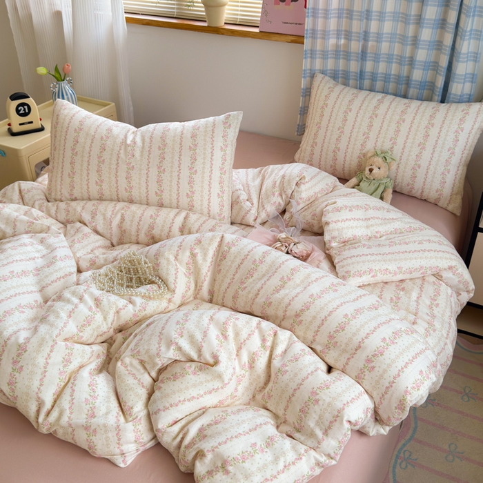 91家纺网 家纺一手货源 找家纺 曼之夏 2025新款全棉纯棉双层印花四件套 亭亭玉立