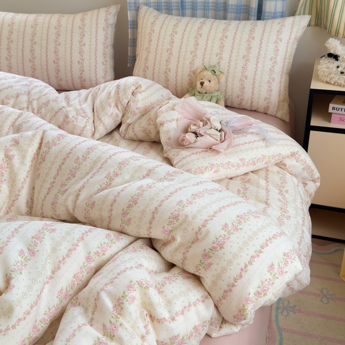 91家纺网 家纺一手货源 找家纺 曼之夏 2025新款全棉纯棉双层印花四件套 亭亭玉立