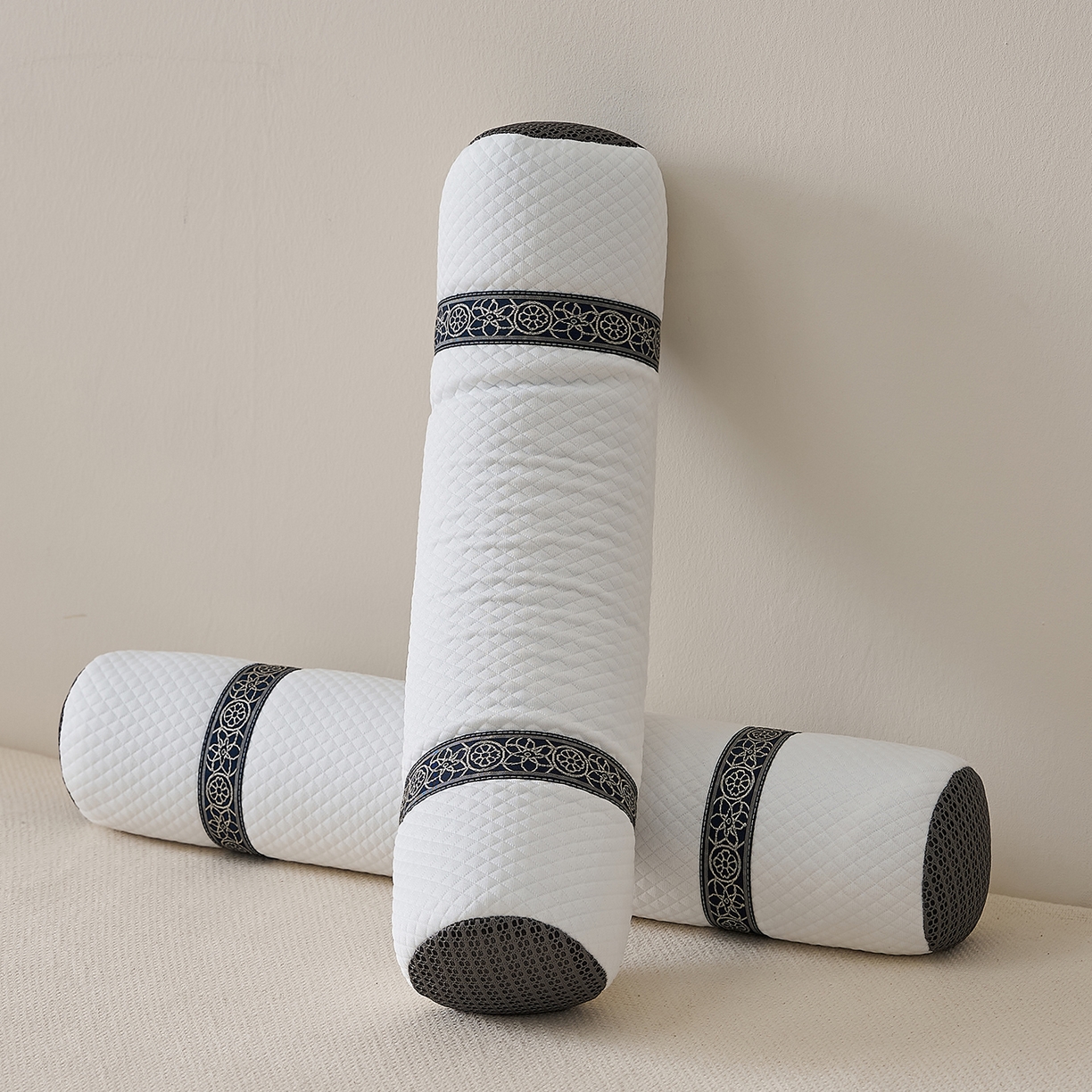 91家纺网 家纺一手货源 找家纺 （总）乐可 2025新款科技护颈圆柱枕枕头枕芯