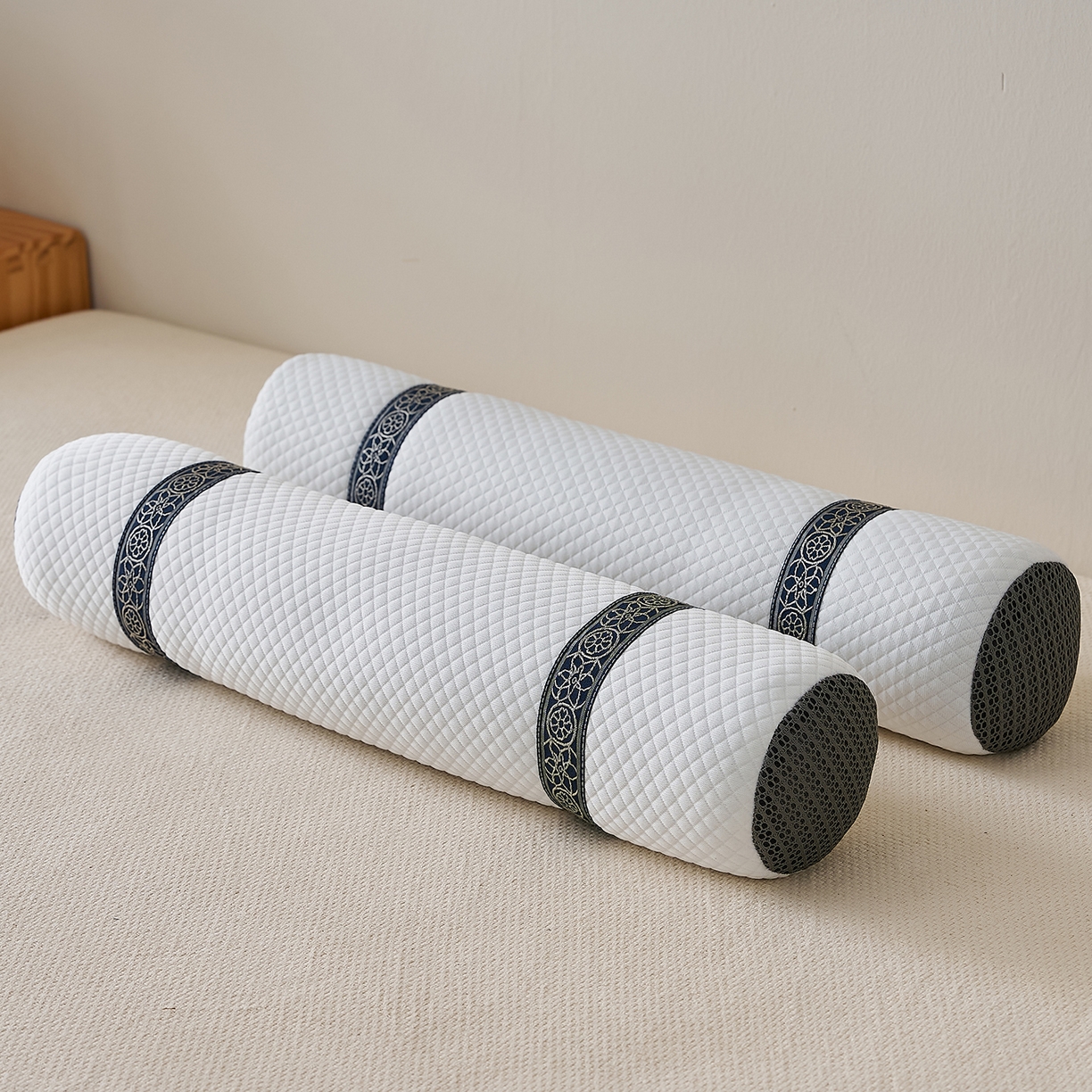 91家纺网 家纺一手货源 找家纺 （总）乐可 2025新款科技护颈圆柱枕枕头枕芯