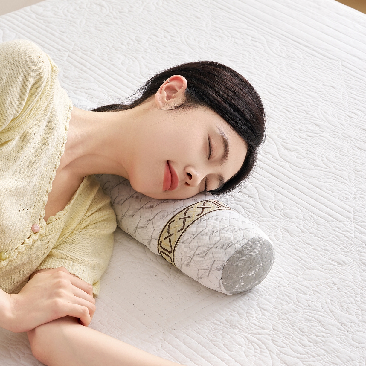 91家纺网 家纺一手货源 找家纺 乐可 2025新款科技护颈圆柱枕枕头枕芯 科技护颈圆柱枕-科技白