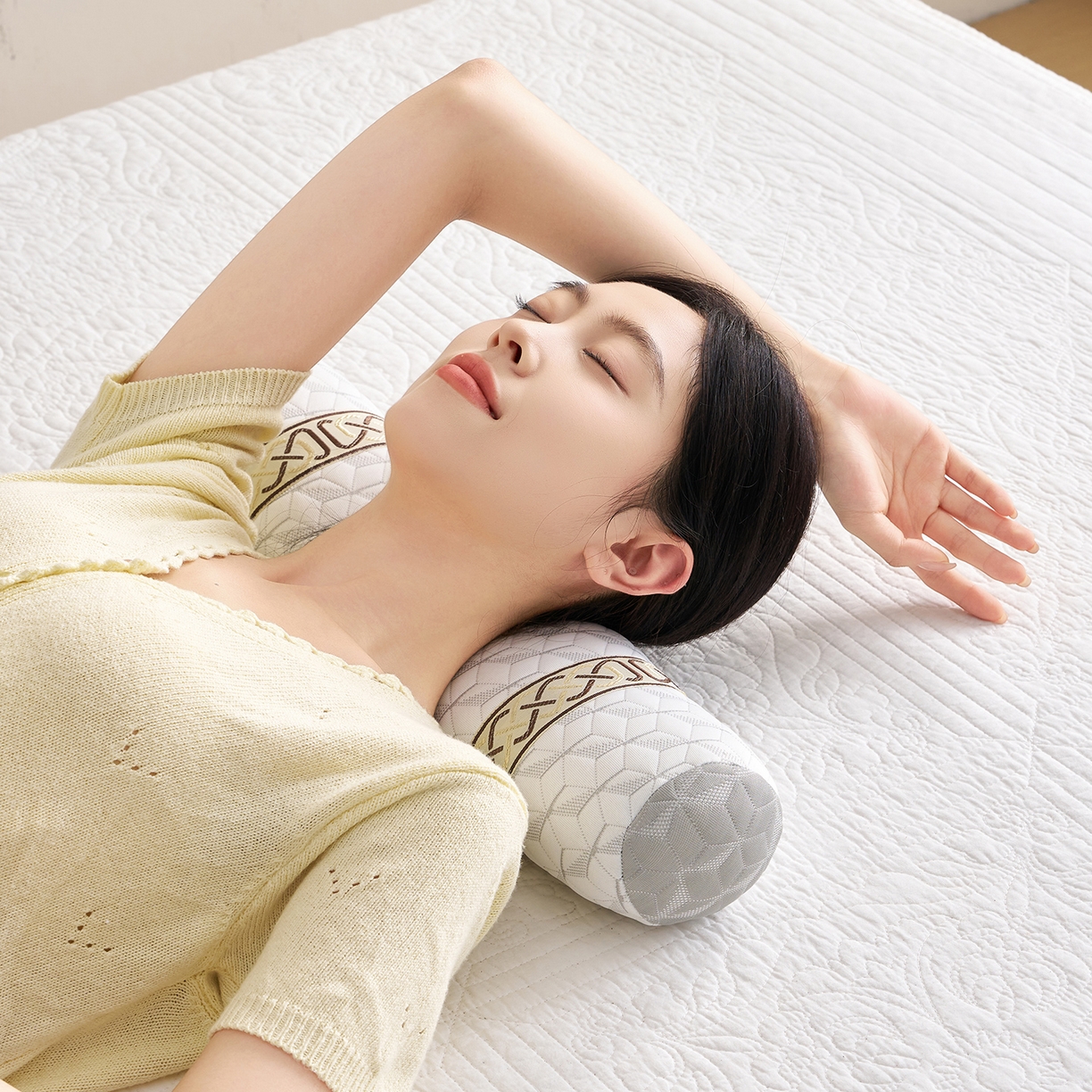 91家纺网 家纺一手货源 找家纺 乐可 2025新款科技护颈圆柱枕枕头枕芯 科技护颈圆柱枕-科技白