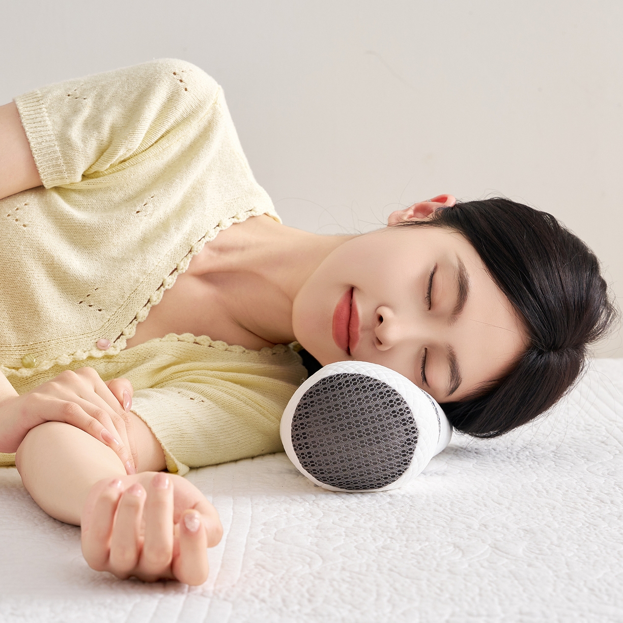 91家纺网 家纺一手货源 找家纺 （总）乐可 2025新款科技护颈圆柱枕枕头枕芯