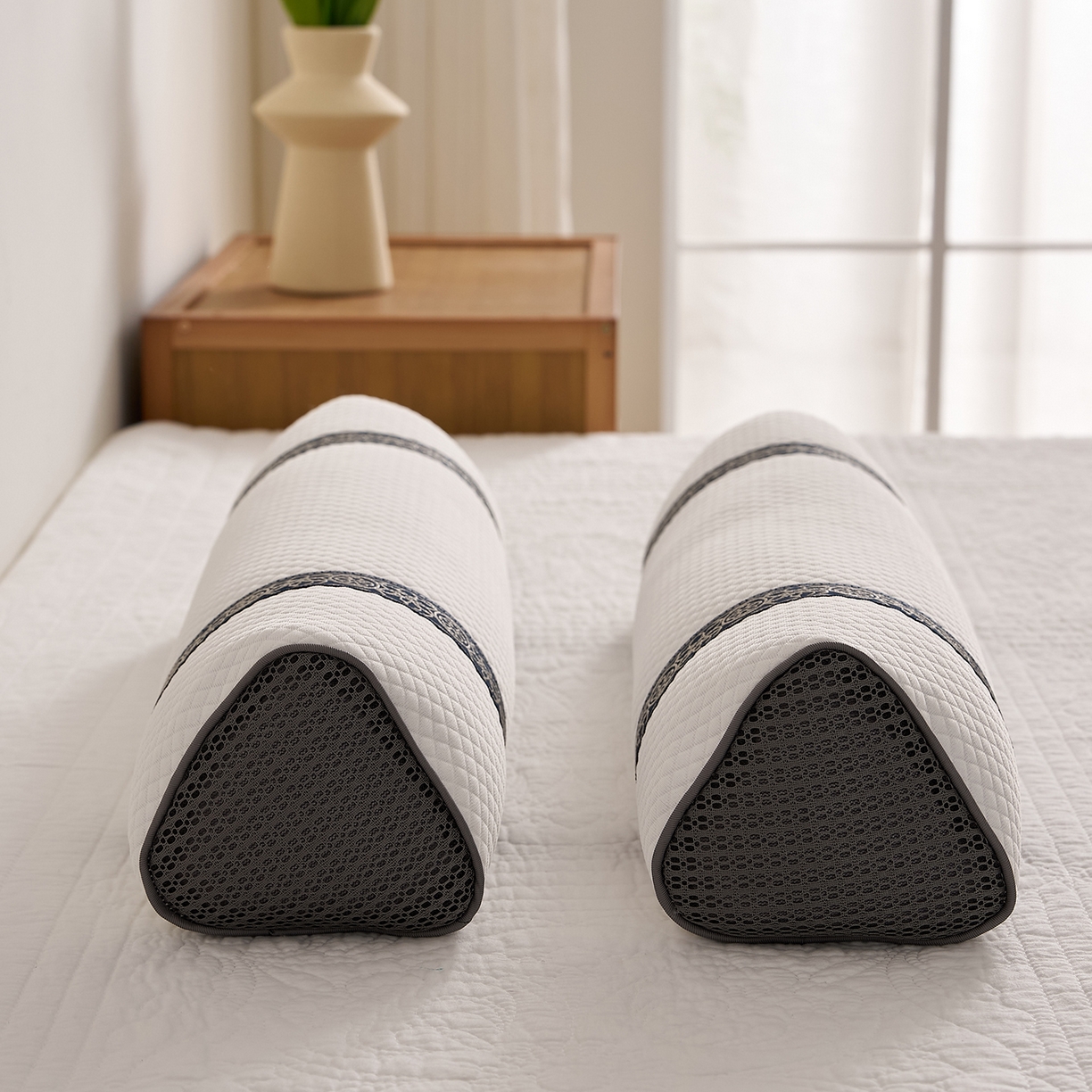 91家纺网 家纺一手货源 找家纺 （总）乐可 2025新款科技三角护颈枕枕头枕芯