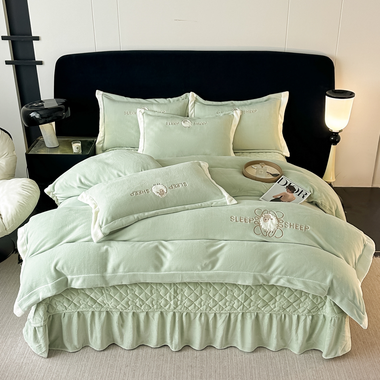 91家纺网 家纺一手货源 找家纺 （总）诺可 2025新款秋冬牛奶绒床盖款四件套-咩羊乐园