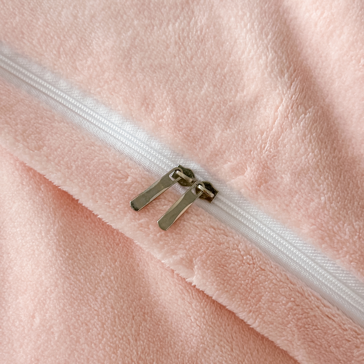 91家纺网 家纺一手货源 找家纺 （总）诺可 2025新款秋冬牛奶绒床盖款四件套-咩羊乐园