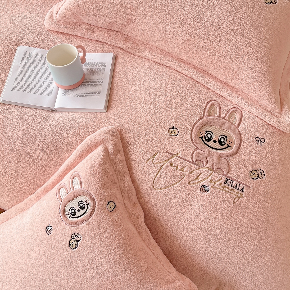 91家纺网 家纺一手货源 找家纺 （总）诺可 2025秋冬新款艾尼绒刺绣四件套-莱布布