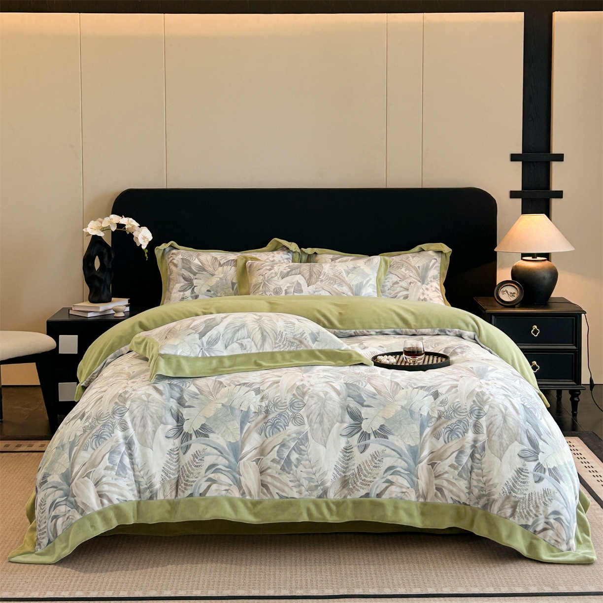 91家纺网 家纺一手货源 找家纺 眷恋家纺 2025新款加厚牛奶绒法式数码印花宽边四件套 倾墨