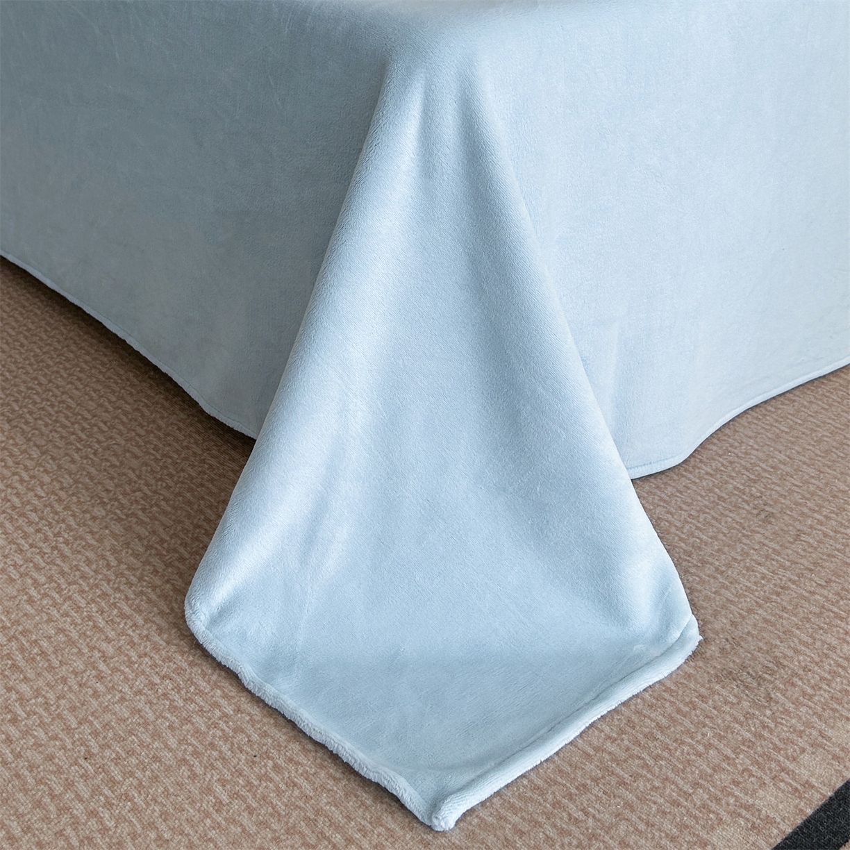 91家纺网 家纺一手货源 找家纺 眷恋家纺 2025新款加厚牛奶绒法式数码印花宽边四件套 花海