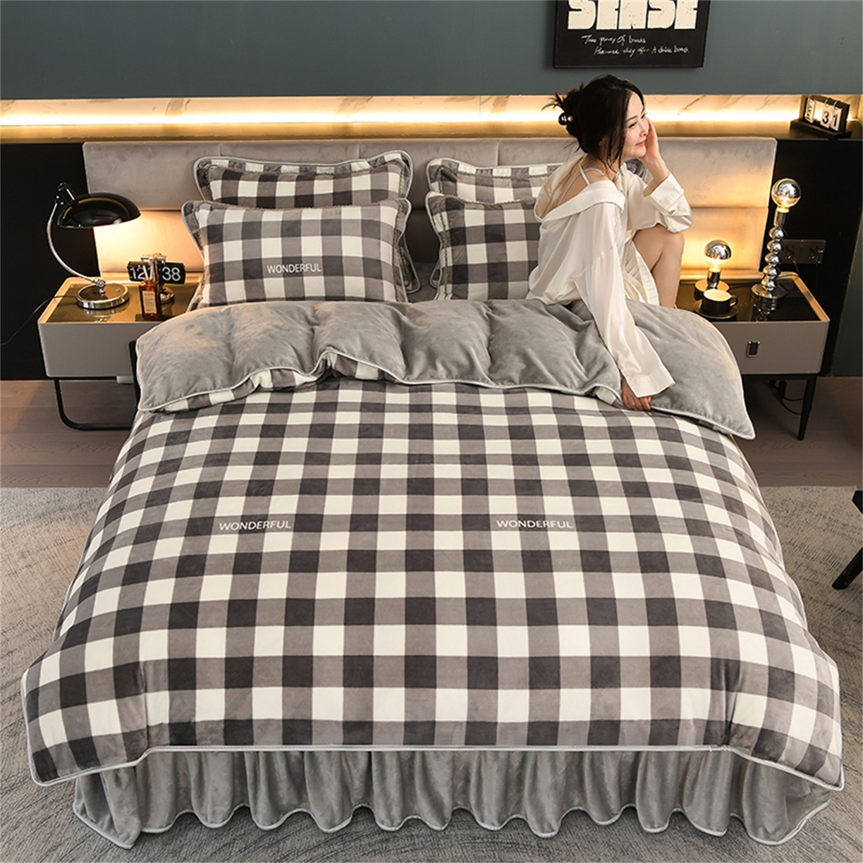 91家纺网 家纺一手货源 找家纺 （总）  玖琳家纺  2025新款220g保暖舒适牛奶绒床裙四件套