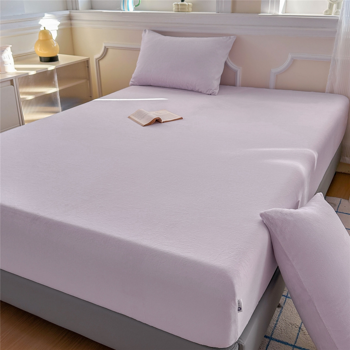 91家纺网 家纺一手货源 找家纺 沐纯家居 2025新款250g全消光牛奶绒单床笠 浅紫