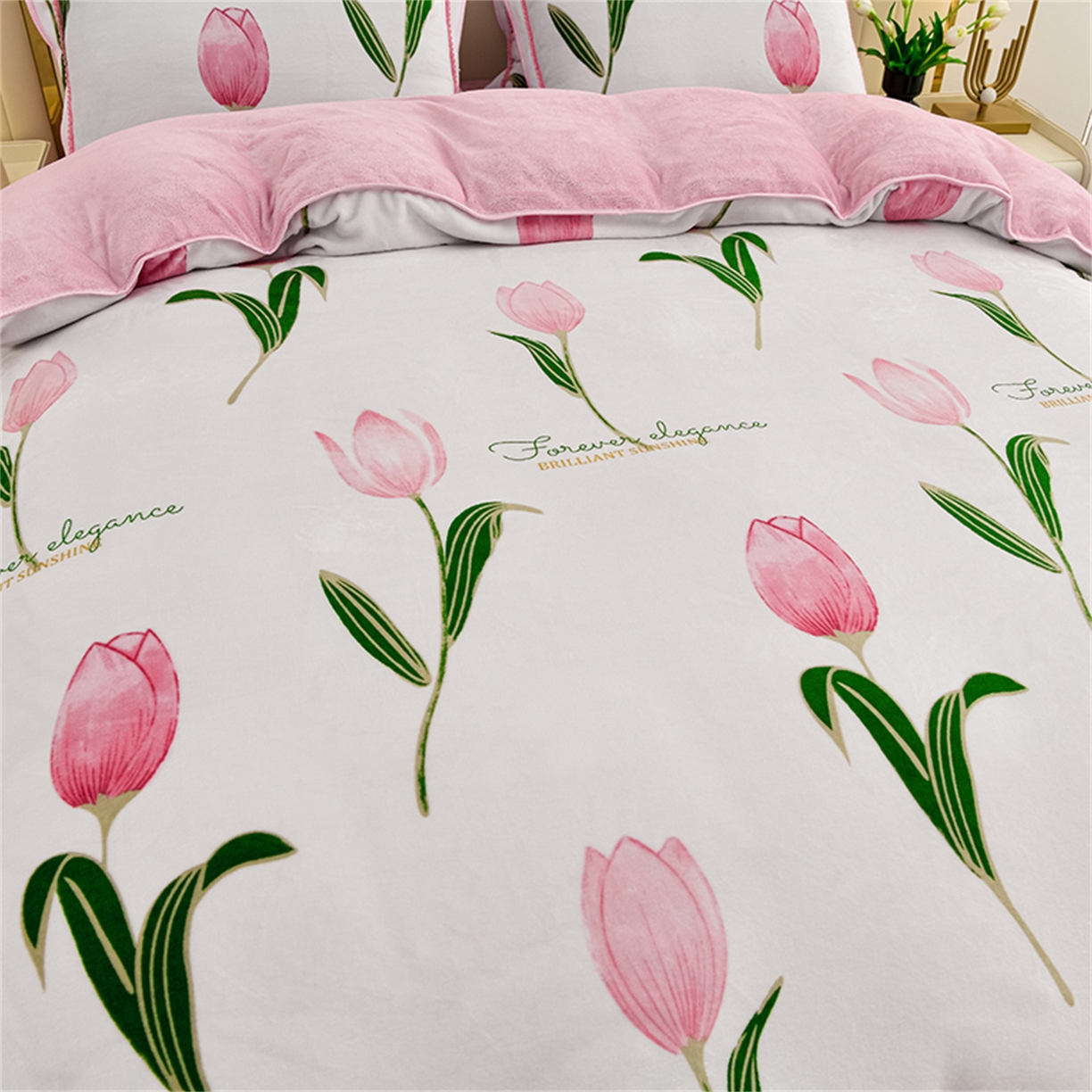 91家纺网 家纺一手货源 找家纺   玖琳家纺  2025新款220g保暖舒适牛奶绒床裙四件套 郁金香