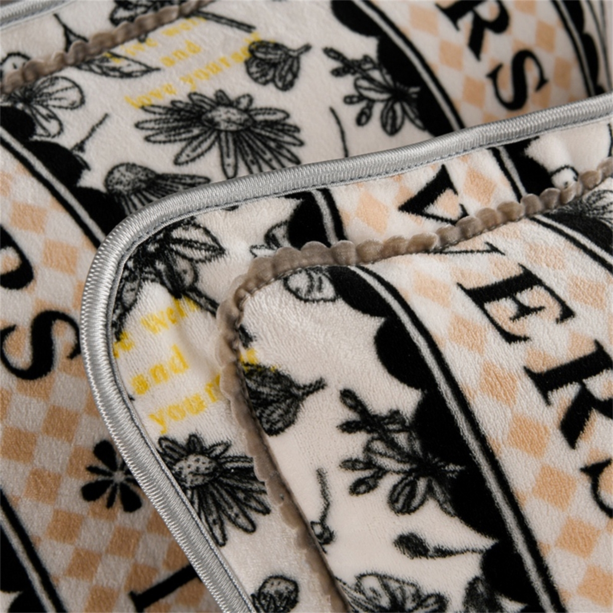 91家纺网 家纺一手货源 找家纺   玖琳家纺  2025新款220g保暖舒适牛奶绒床裙四件套 浮生若梦