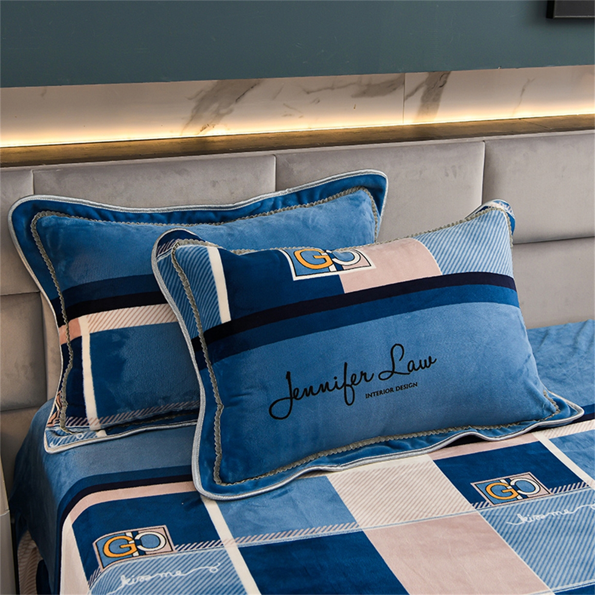 91家纺网 家纺一手货源 找家纺   玖琳家纺  2025新款220g保暖舒适牛奶绒床裙四件套 格调-蓝